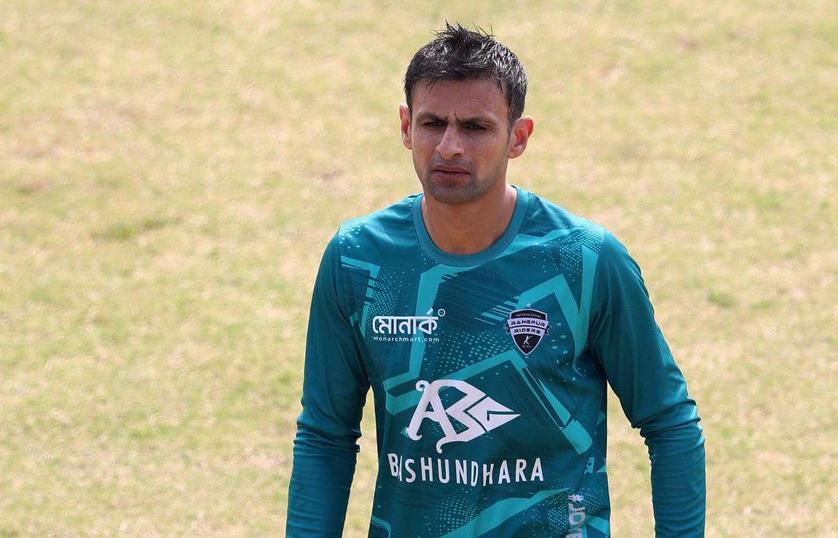 শোয়েব মালিক খেলছেন রংপুর রাইডার্সে