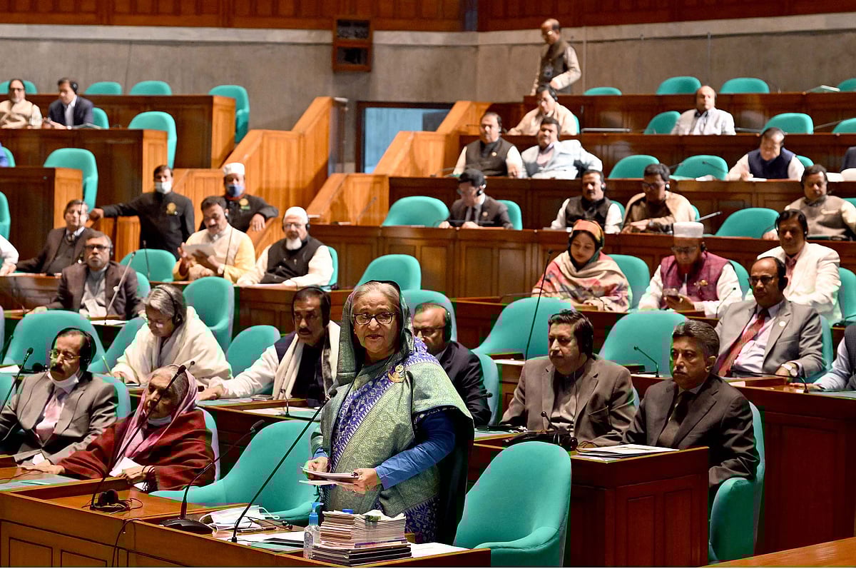 একাদশ জাতীয় সংসদের চলতি ২১তম অধিবেশনের সমাপনী বক্তব্য দেন প্রধানমন্ত্রী শেখ হাসিনা