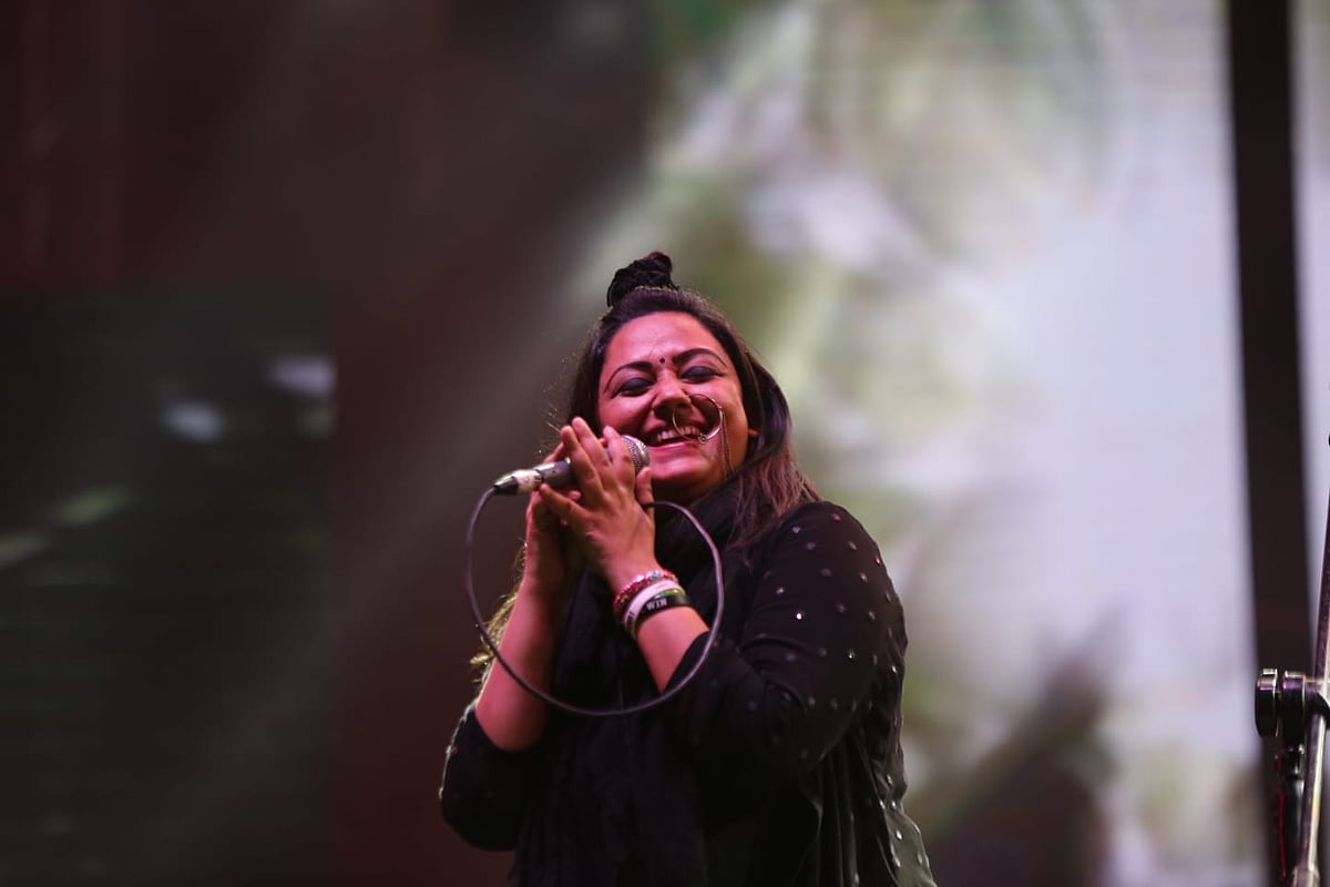 চিরকুট ব্যান্ডের সদস্য শারমীন সুলতানা সুমী