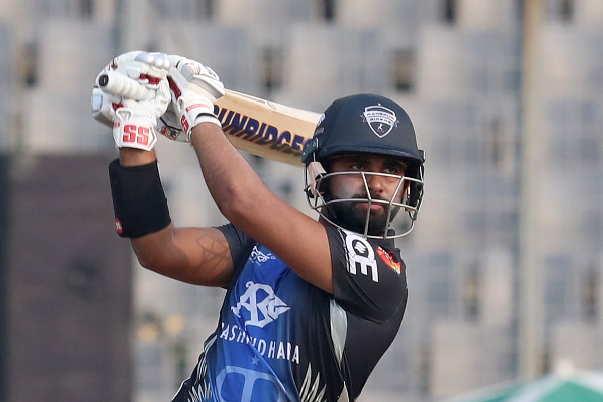 ইংল্যান্ডের বিপক্ষে দ্বিতীয় ওয়ানডের বাংলাদেশ দলে ডাক পেয়েছেন শামীম হোসেন