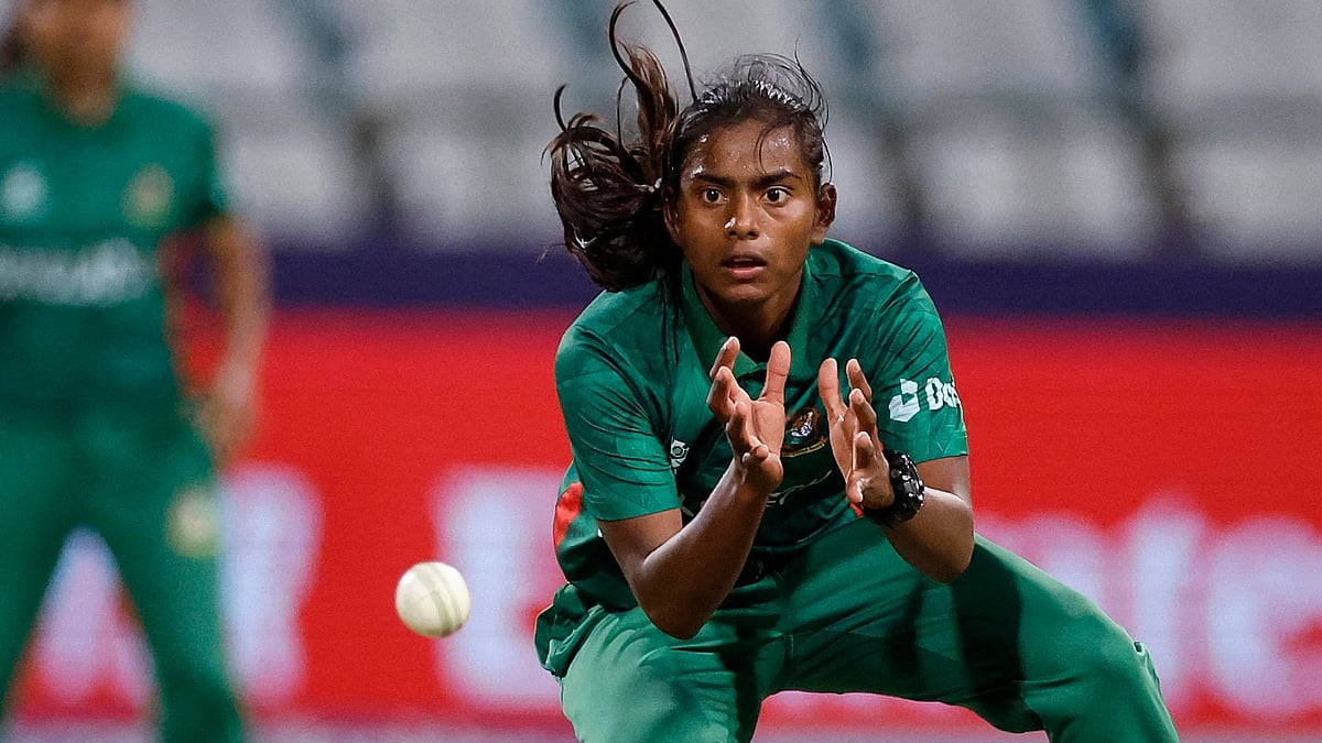 শ্রীলঙ্কার বিপক্ষে দারুণ বোলিংয়ে ৩ উইকেট নিয়েছেন বাংলাদেশ নারী দলের পেসার মারুফা আক্তার