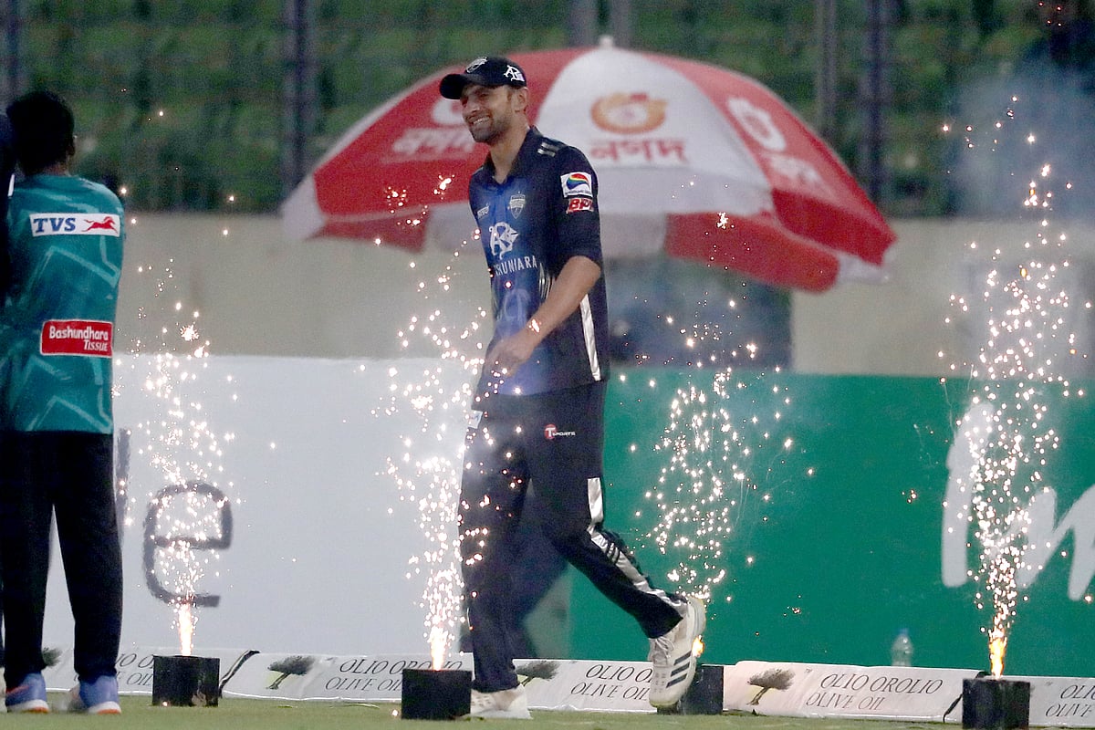 টি–টোয়েন্টিতে ৫০০ ম্যাচ খেলার মাইলফলক গড়েছেন শোয়েব মালিক