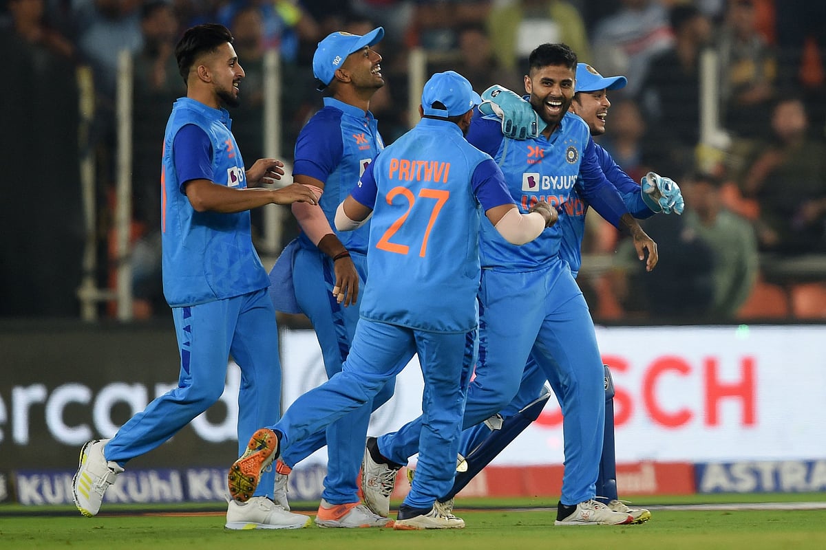 নিউজিল্যান্ডকে ১৬৮ রানে হারিয়ে ২–১ ব্যবধানে সিরিজ জিতেছে ভারত