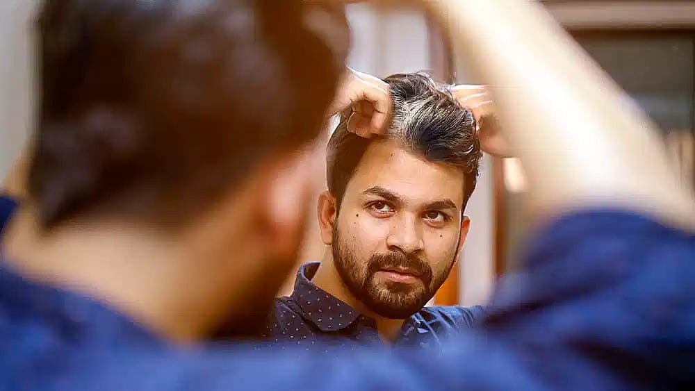 অল্প বয়সে চুল পাকার সমস্যার সমাধান করতে পারে প্রতিদিনকার খাবার