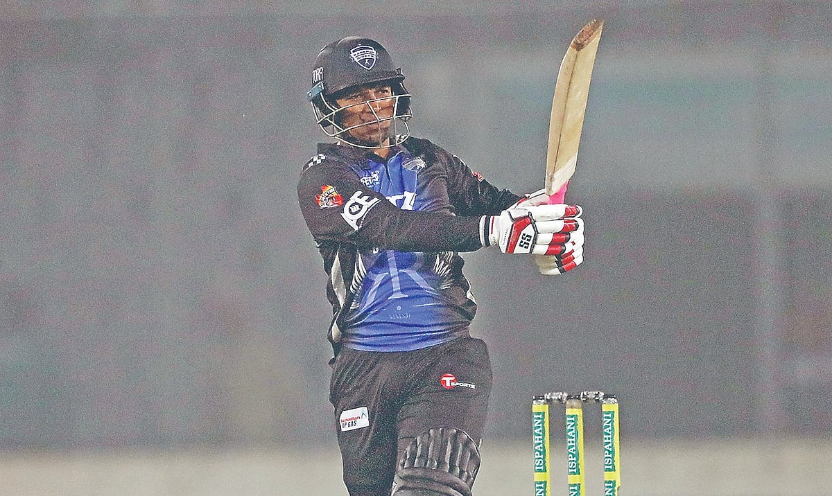 আট বছর পর জাতীয় দলে ফিরেছেন রনি তালুকদার