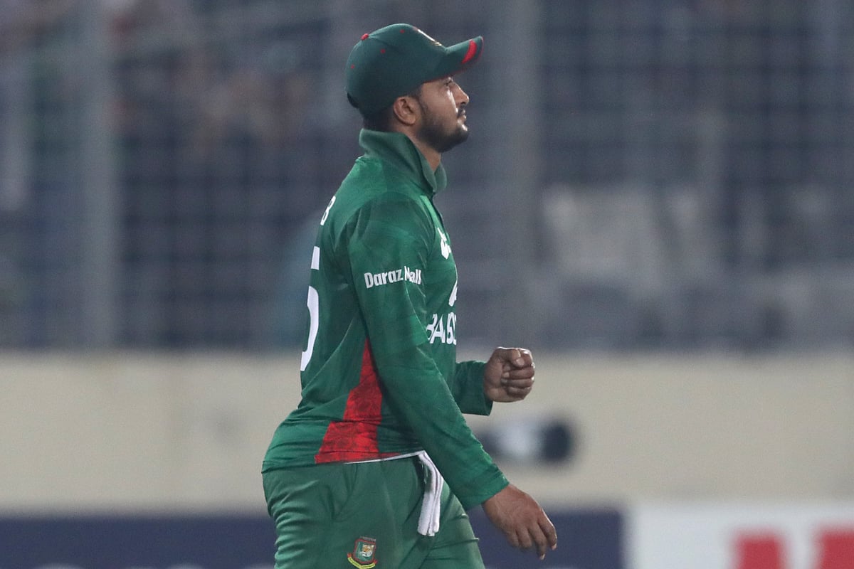 বিশ্বকাপে চোখ সাকিবের