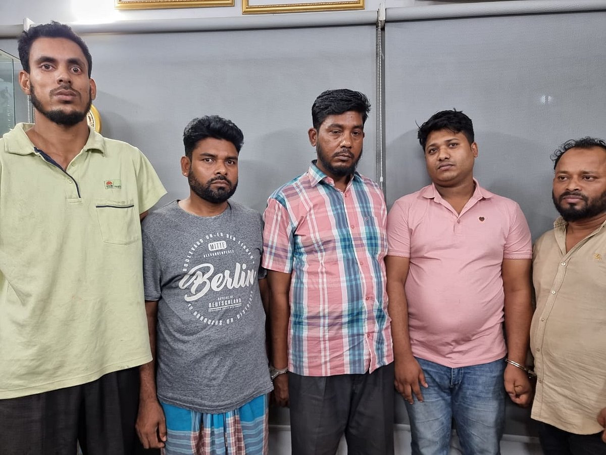 ব্যাংকার সাইফুল ইসলামকে প্রাইভেট কারে তুলে ডাকাতির ঘটনায় এই পাঁচজনকে গ্রেপ্তার করেছে পুলিশ