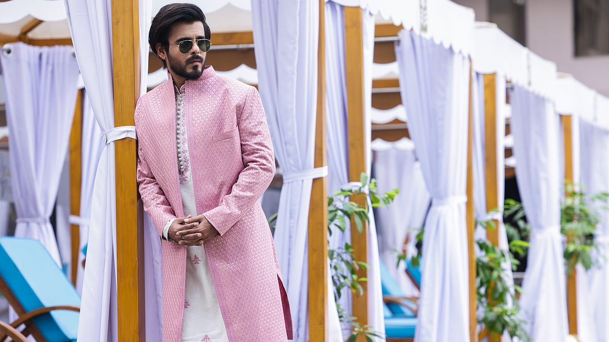 নকশার আয়োজনে ছেলেদের ঈদের পাঞ্জাবি পরলেন অভিনেতা সিয়াম আহমেদ