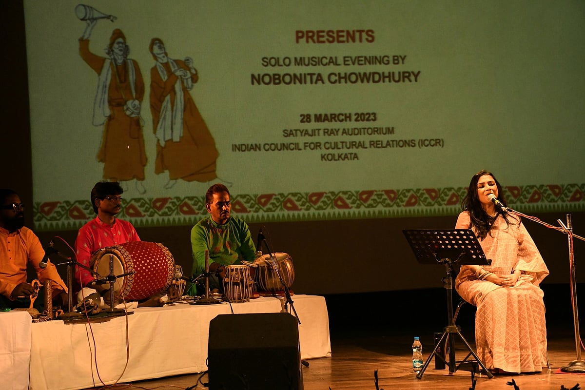 পশ্চিমবঙ্গের কলকাতায় ইন্ডিয়ান কাউন্সিল ফর কালচারাল রিলেশনসের (আইসিসিআর) সত্যজিৎ রায় মিলনায়তনে মঙ্গলবার সংগীত পরিবেশন করেন নবনীতা চৌধুরী
