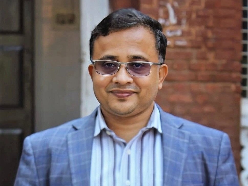 ঢাকা বিশ্ববিদ্যালয়ের ফলিত রসায়ন ও কেমিকৌশল বিভাগের অধ্যাপক মোহাম্মদ মিজানুর রহমান