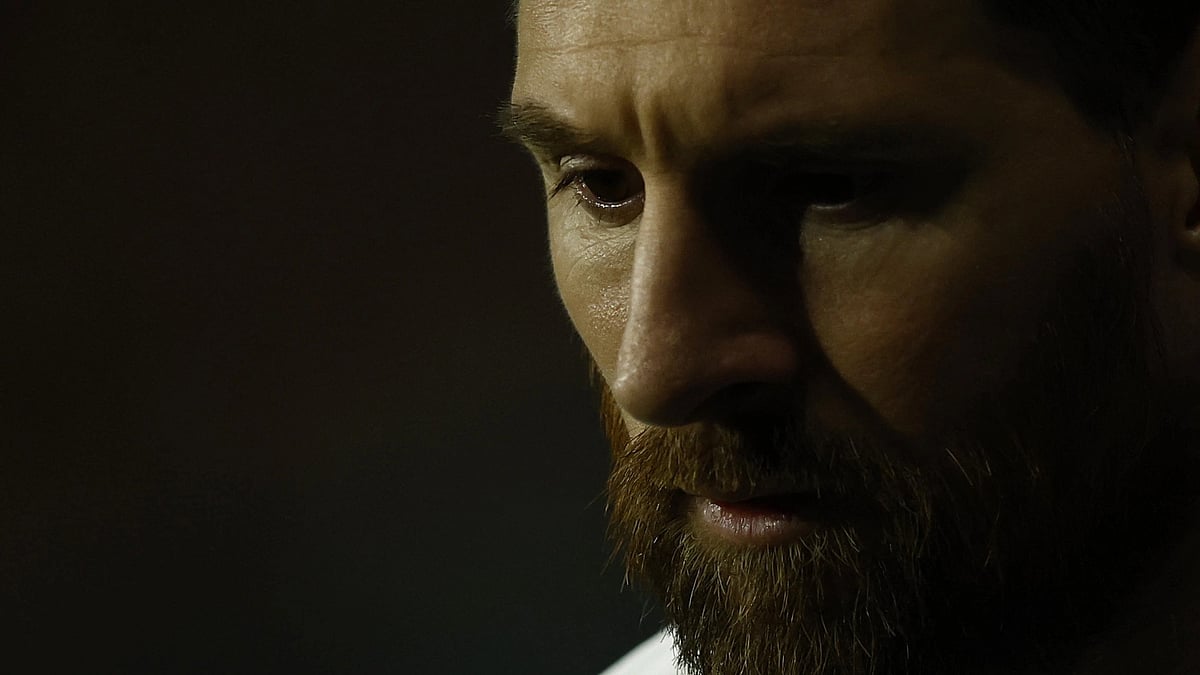 পিএসজি নিষিদ্ধ করল মেসিকে