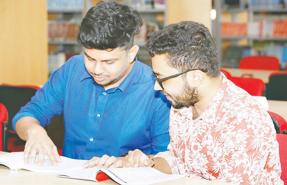 আগ্রহী প্রার্থীদের অনলাইনে আবেদন করতে হবে