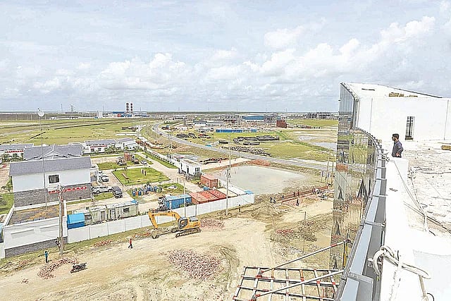 চট্টগ্রামের মিরসরাই উপজেলায় বঙ্গবন্ধু শিল্পনগরে অর্থনৈতিক অঞ্চল করেছে বেপজা