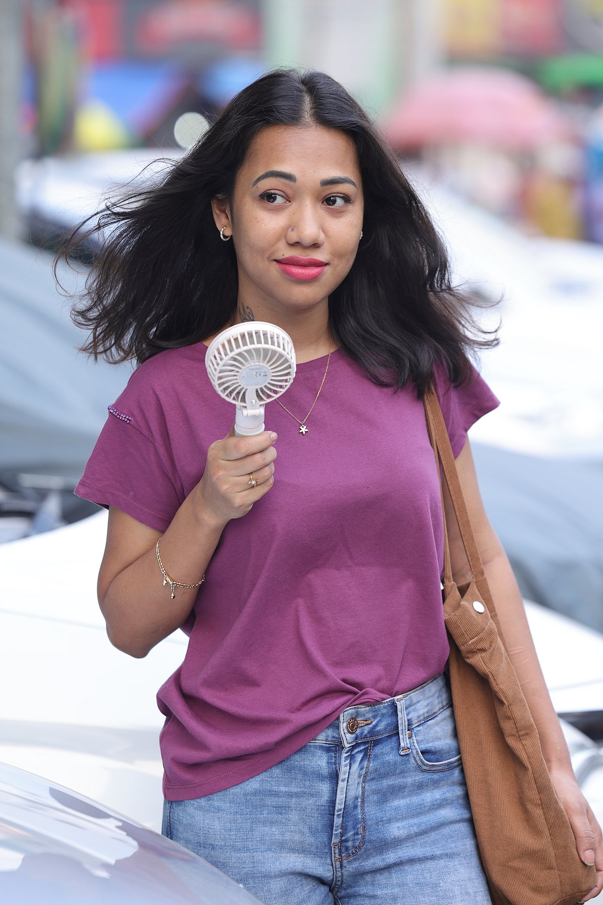 গরমে রাস্তায় সুস্থ 