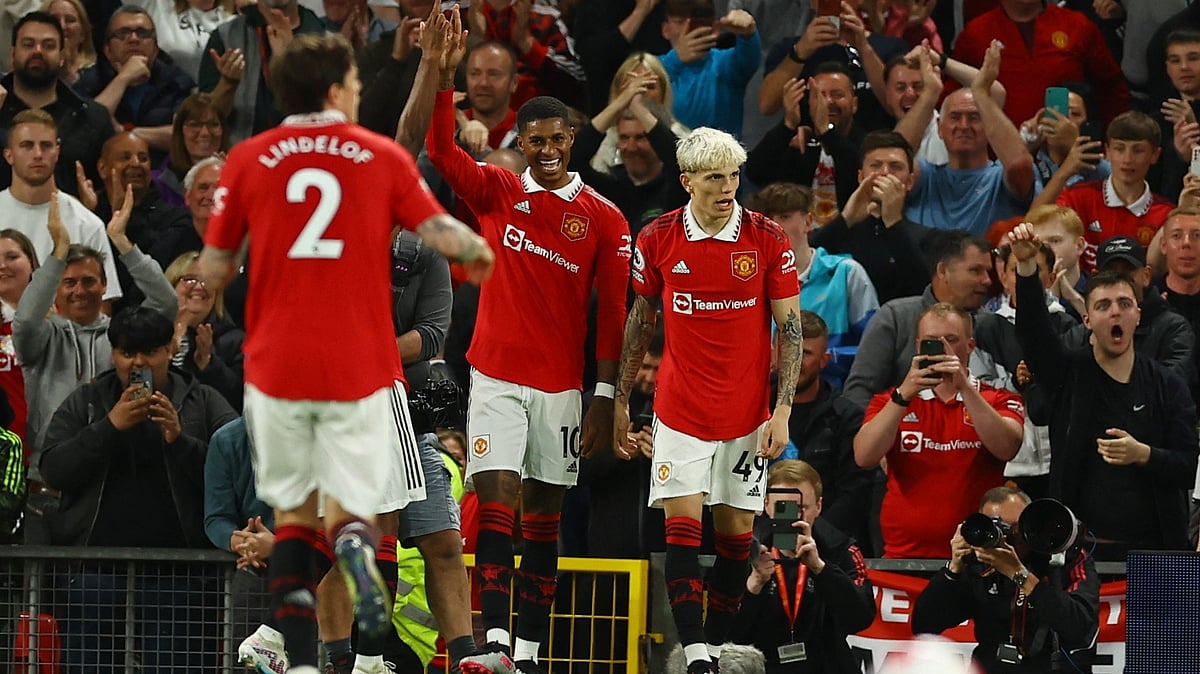 ঘরের মাঠে চেলসিকে উড়িয়ে দিয়েছে ম্যানচেস্টার ইউনাইটেড