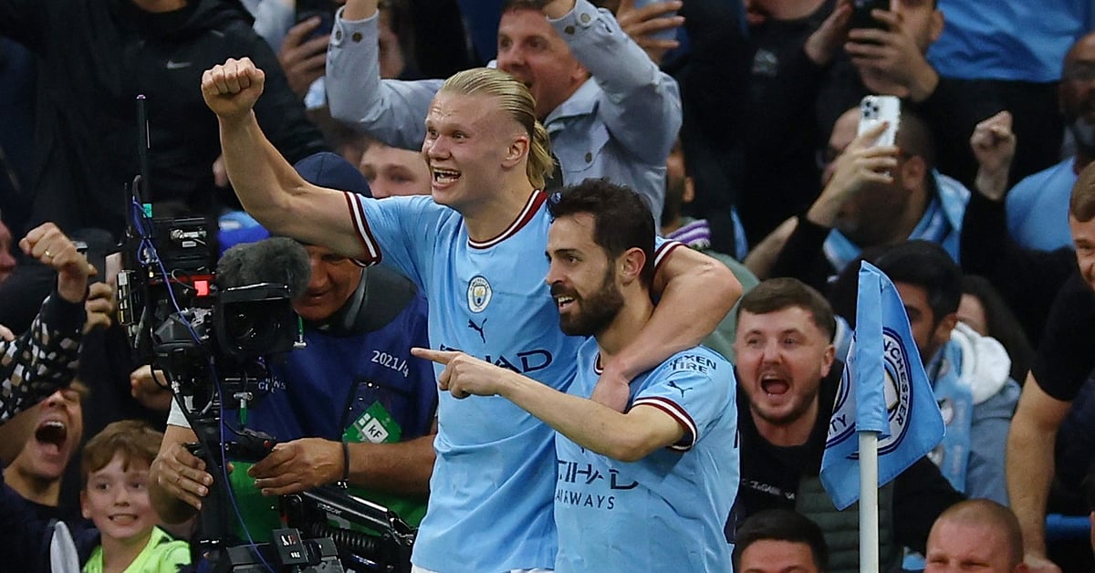 রিয়ালকে উড়িয়ে দেওয়ার পথে এভাবেই উদ্‌যাপন করেছিলেন হলান্ড–সিলভারা