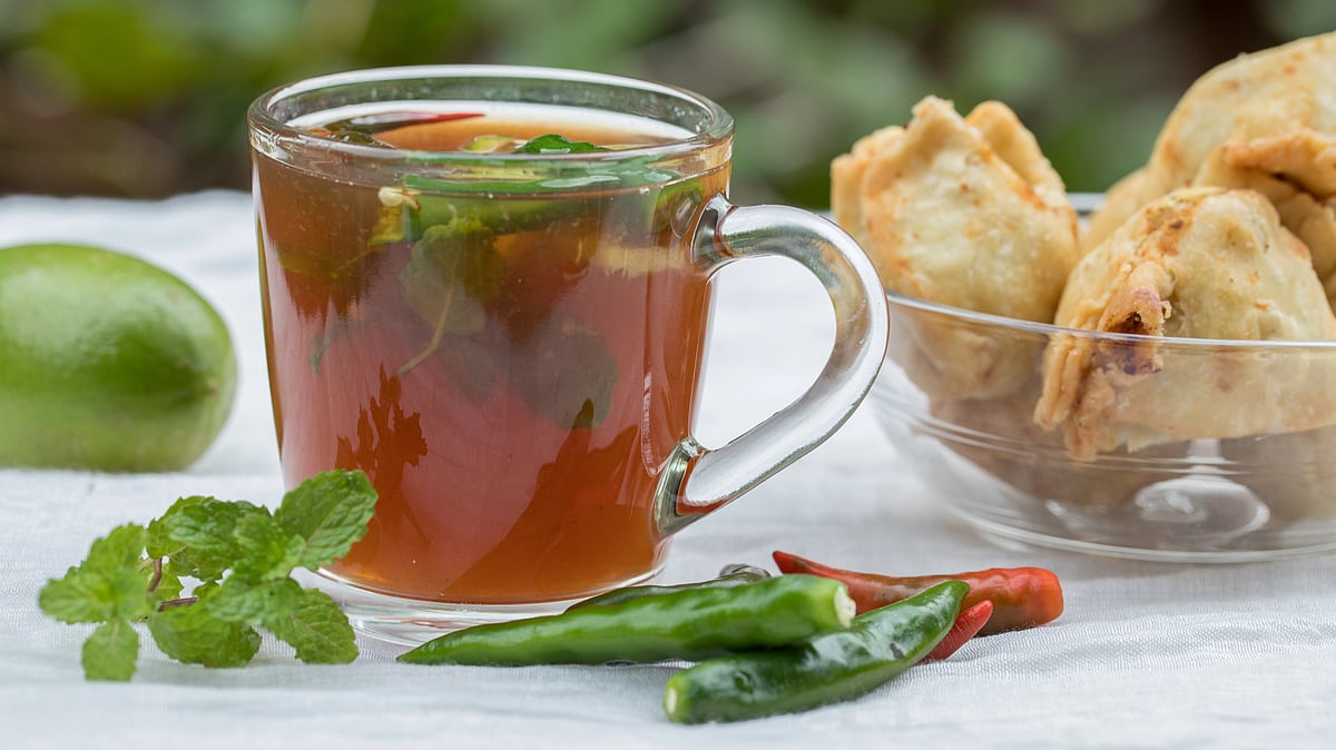 চা বানানো হয় নানা স্বাদে