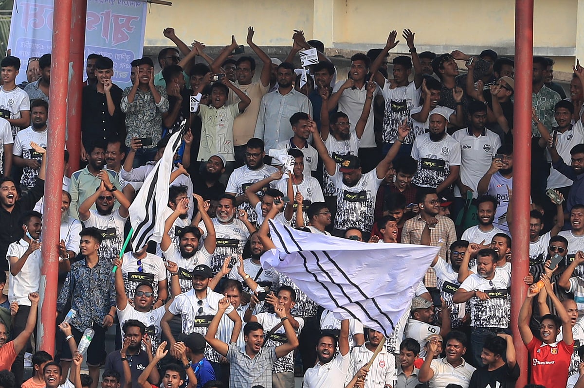 স্বাধীনতা কাপের সেমিফাইনালে মোহামেডান