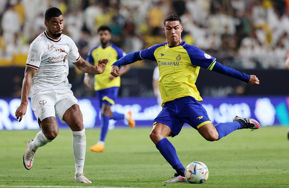 ৩৮ বছর বয়সী রোনালদো খেলেন আল নাসরে।