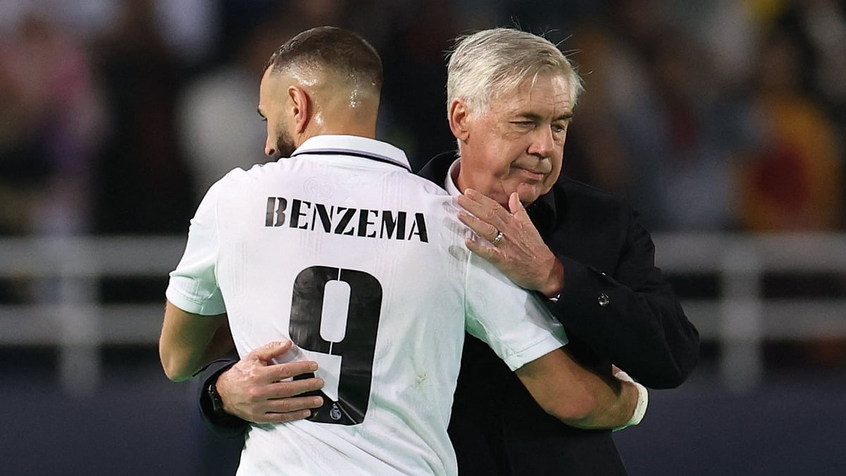 বেনজেমার বিদায়ের ঘোষণা আনচেলত্তিকে চমকে দিয়েছে