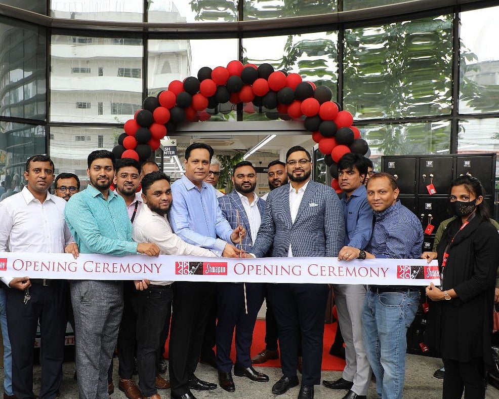 নতুন আউটলেটের যাত্রা শুরু হয়েছে রাজধানীর সোবহানবাগে