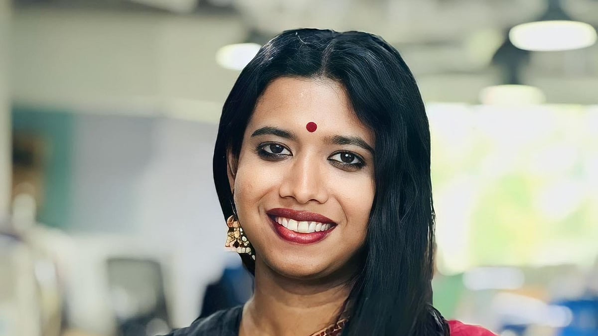 Dasha Sagalovaning samimiy fotosurati Xotinning mushuk jinsiy aloqasi