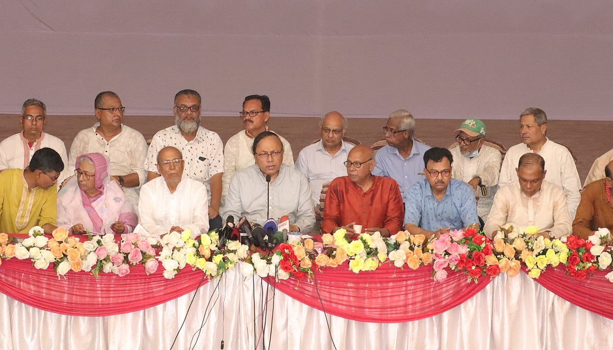 রাজশাহী সিটি নির্বাচনে আওয়ামী লীগের মনোনীত মেয়র প্রার্থী এ এইচ এম খায়রুজ্জামান লিটন আজ দুপুরে রাজশাহী মেডিকেল কলেজ মিলনায়তনে ইশতেহার ঘোষণা করেন