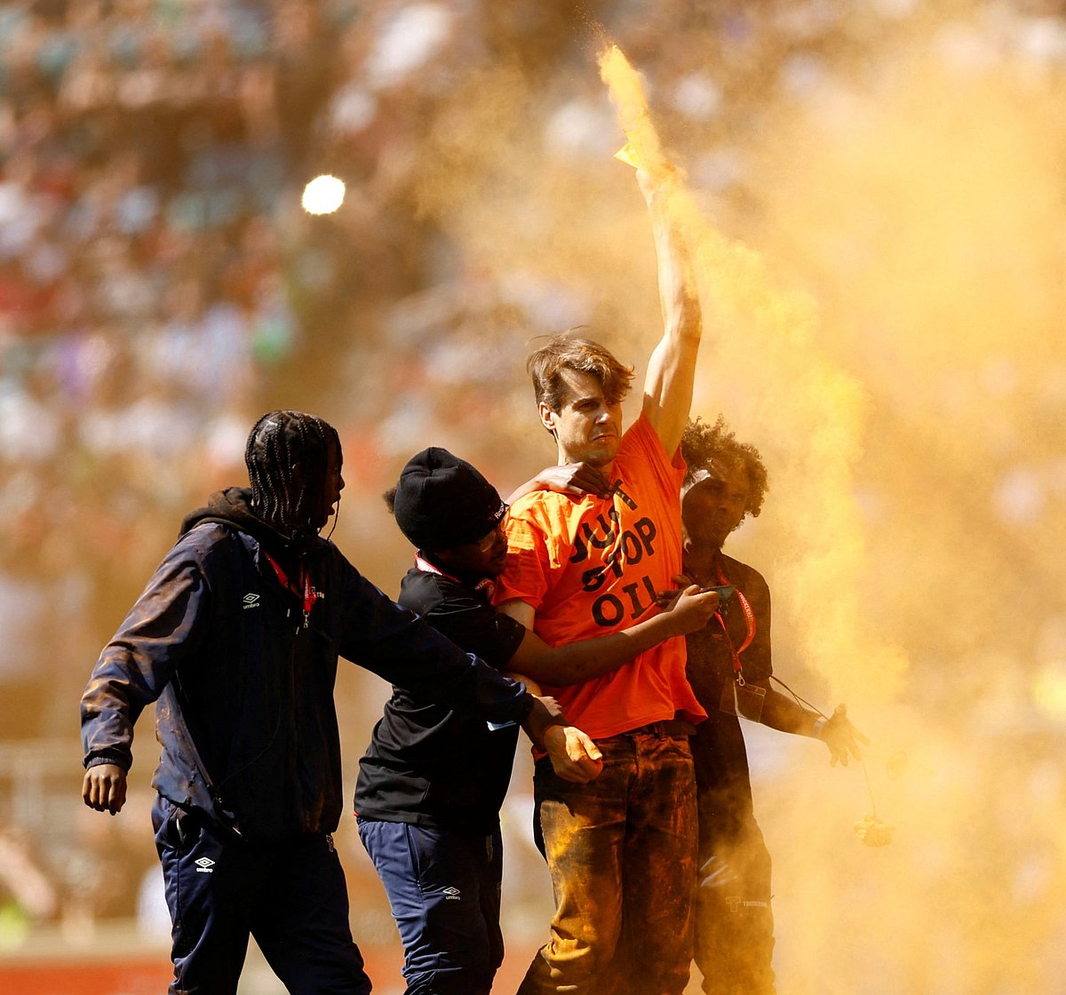 ইংলিশ প্রিমিয়ারশিপ রাগবি ফাইনালে বিপত্তি বাধিয়েছিল জাস্ট স্টপ অয়েল জোট