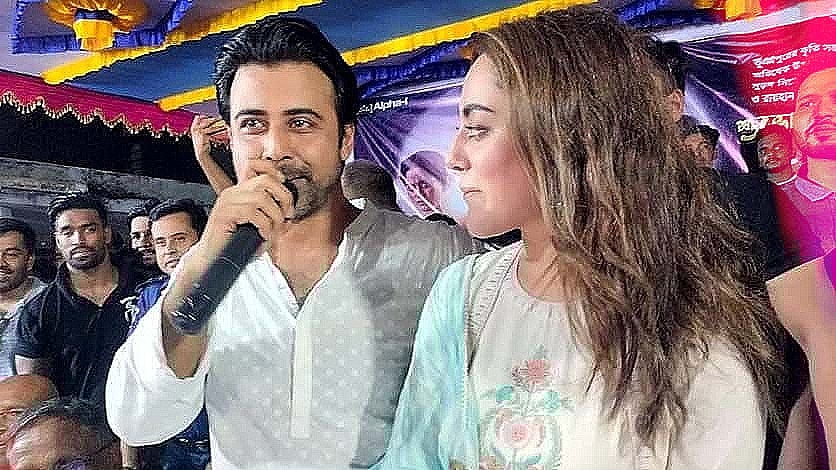 নিশোর সঙ্গে উপস্থিত ছিলেন ‘সুড়ঙ্গ’ ছবির নায়িকা তমা মির্জা