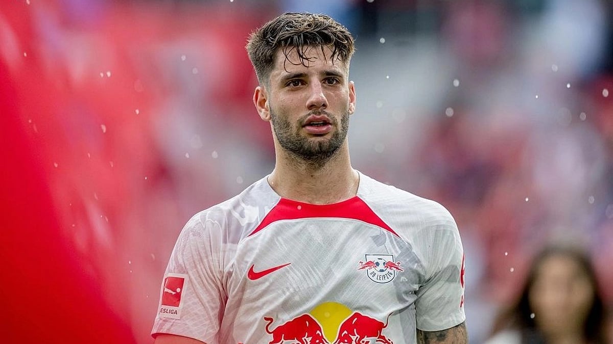 Anna Semenovich issiq jinsiy aloqa Ksyusha va Erik jinsiy aloqada