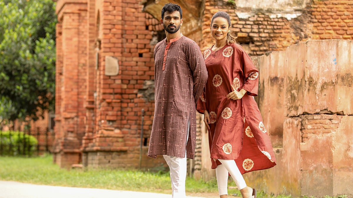 পোশাকে টাইডাই আর শিবরির নকশা জনপ্রিয় এখন।