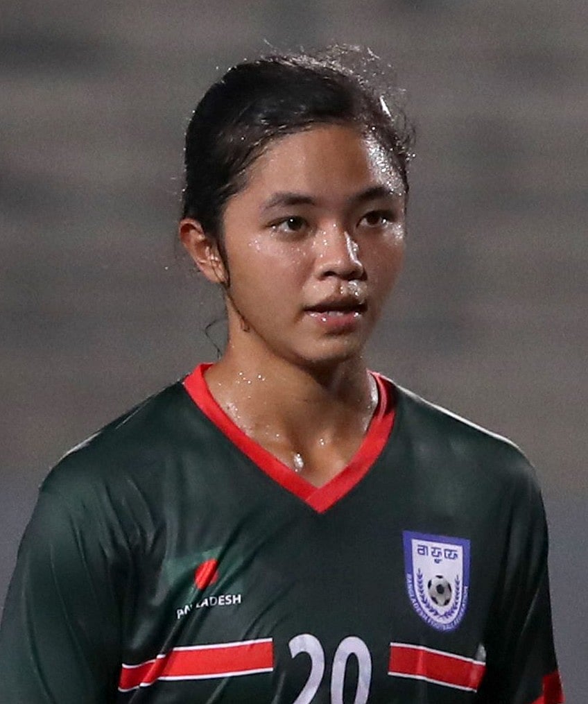 জন্ম ও বেড়ে ওঠা জাপানের নাগোয়া শহরে হলেও মাতসুশিমা সুমাইয়া এখন পুরোদস্তুর বাংলাদেশি