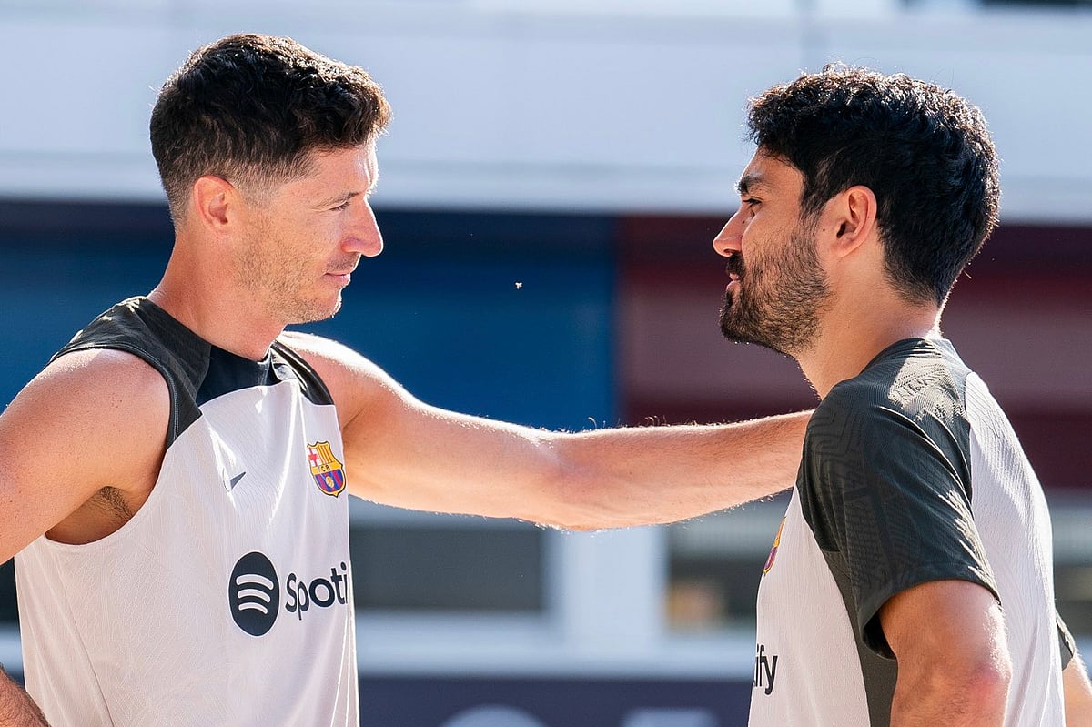 বার্সেলোনার অনুশীলনে রবার্ট লেভানডফস্কি ও ইলকায় গুন্দোয়ান