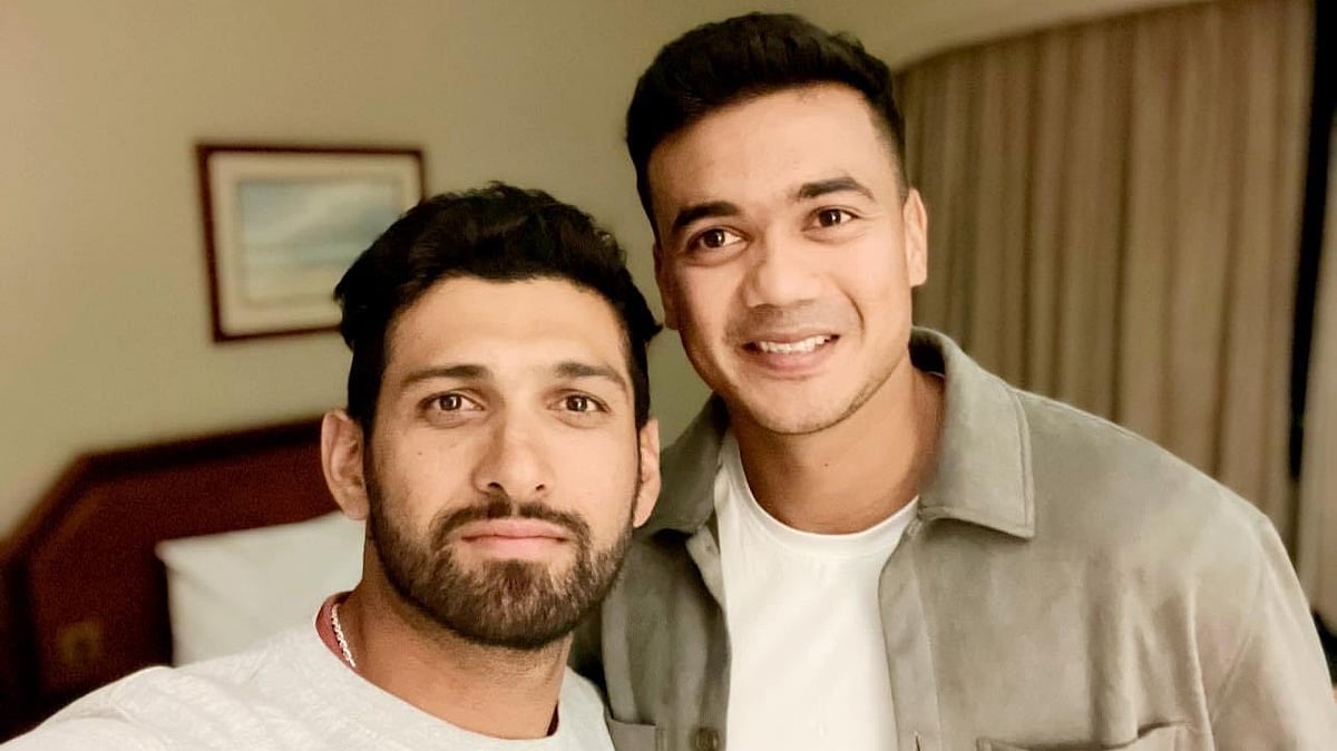 কদিন আগে তাসকিন আহমেদকে নিজের বন্ধু হিসেবে পরিচয় করিয়ে দিয়েছেন সিকান্দার রাজা