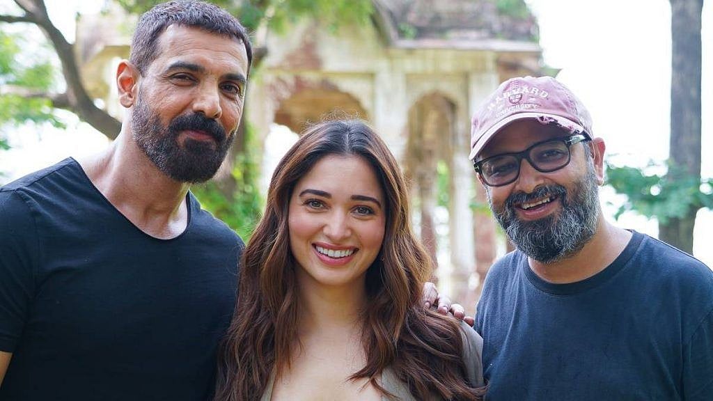 জন আব্রাহাম ও পরিচালক নিখিল আদবানির সঙ্গে তামান্না ভাটিয়া