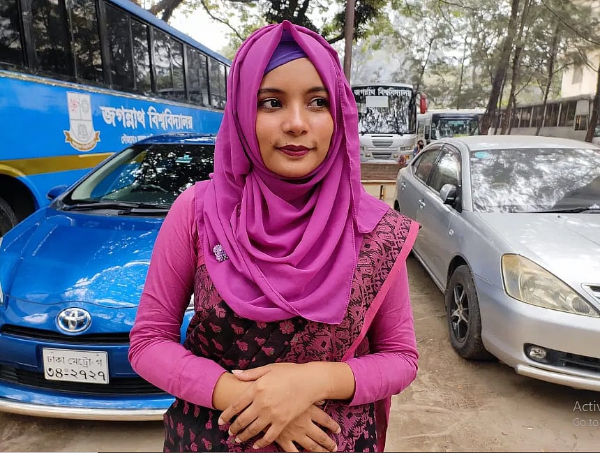 জগন্নাথ বিশ্ববিদ্যালয়ের শিক্ষার্থী খাদিজাতুল কুবরা