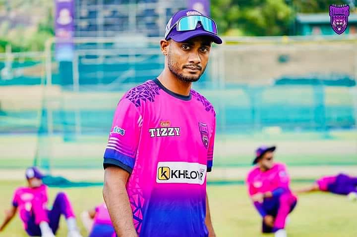 কলম্বো স্ট্রাইকার্সের অনুশীলনে শরীফুল