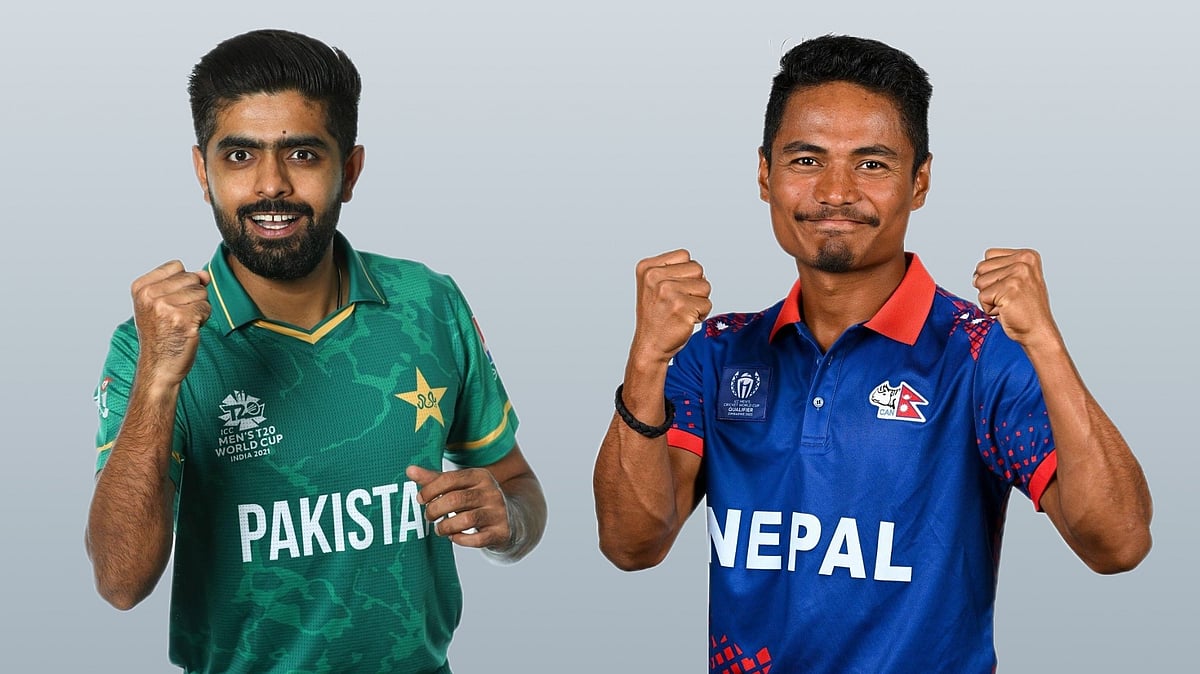 পাকিস্তান অধিনায়ক বাবর আজম (বাঁয়ে) ও নেপাল অধিনায়ক রোহিত পাউদেল