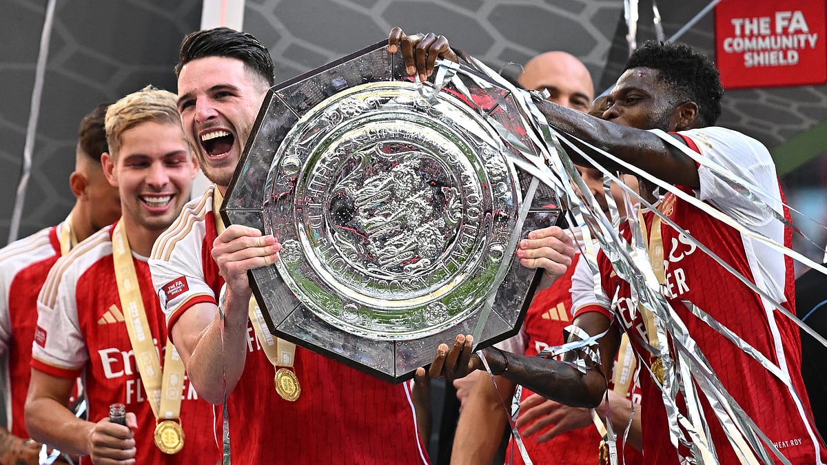 এফএ কমিউনিটি শিল্ড হাতে আর্সেনালের উচ্ছ্বাস। আজ লন্ডনের ওয়েম্বলি স্টেডিয়ামে