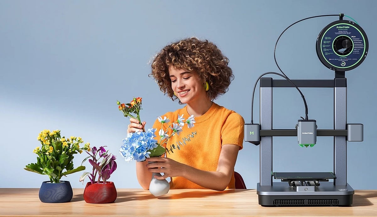 ছবি অনুযায়ী নিখুঁতভাবে ফুল তৈরি করে দেয় এই  থ্রি–ডি প্রিন্টার