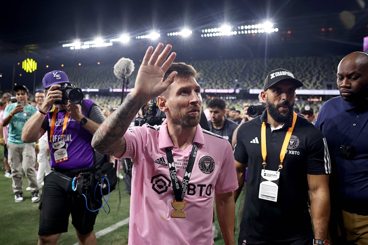 ইন্টার মায়ামির হয়ে শিরোপা জয়ের পর মেসি