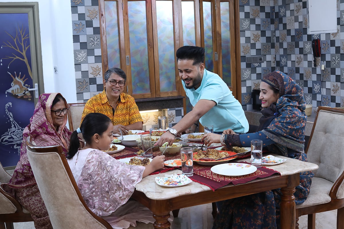 আমরা অনেকে না বুঝে ঈদের সময় অনেক বেশি খাবার খেয়ে ফেলি