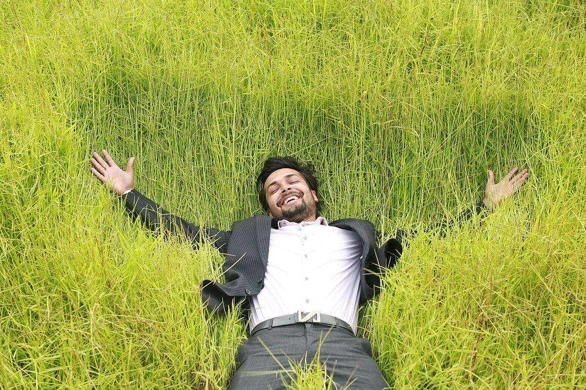 সব ভুলকে মেনে নিয়েই নিজেকে ভালোবাসুন