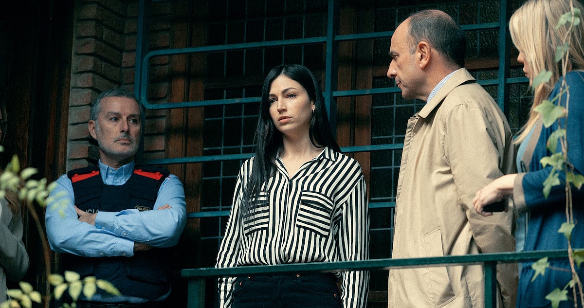 রোসা চরিত্রে অভিনয় করেছেন উরসুলা করবেরো