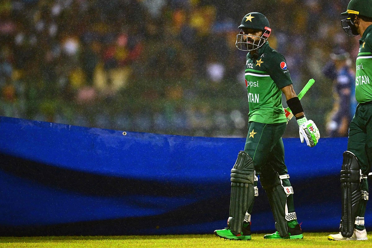 বৃষ্টির আগে অপরাজিত ছিলেন রিজওয়ান