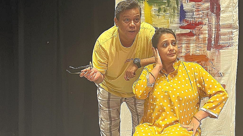 একগুচ্ছ গল্প নাটকের চূড়ান্ত মহড়ায় মঞ্চে শতাব্দী ওয়াদুদ ও অপি করিম। ছবি: আগন্তুক রেপার্টরির সৌজন্যে
আলাপন