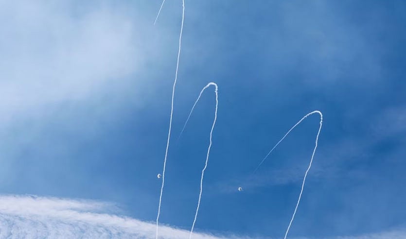 ২০১১ সালে ইসরায়েল প্রথম আয়রন ডোম মোতায়েন করে