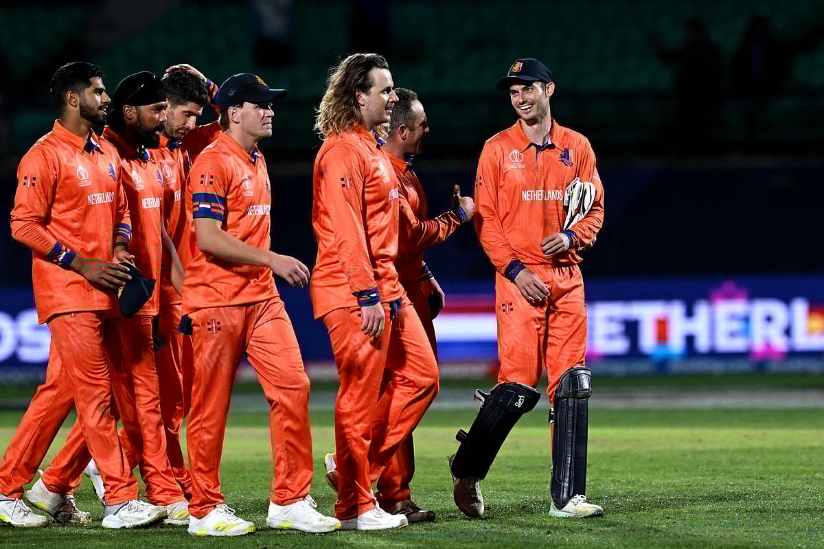 দক্ষিণ আফ্রিকাকে হারানোর পর নেদারল্যান্ডস দল, ধর্মশালায়