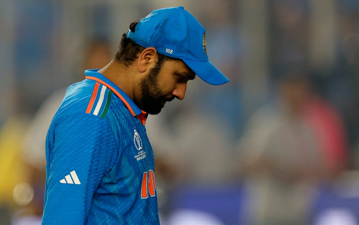 বিশ্বকাপ ফাইনালে অস্ট্রেলিয়ার কাছে হেরে যায় রোহিত শর্মার ভারত