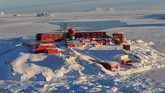 বরফাচ্ছাদিত অ্যান্টার্কটিকা
